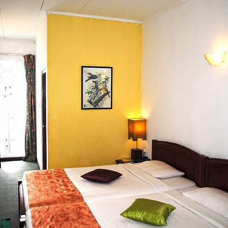 Binota Hotel Нувара-Елія Екстер'єр фото