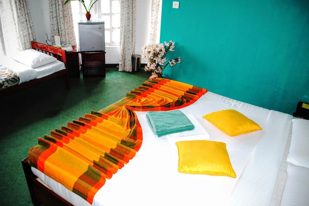 Binota Hotel Нувара-Елія Екстер'єр фото