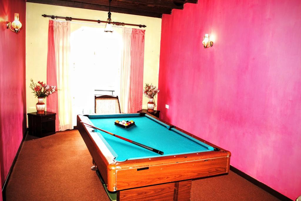 Binota Hotel Нувара-Елія Екстер'єр фото
